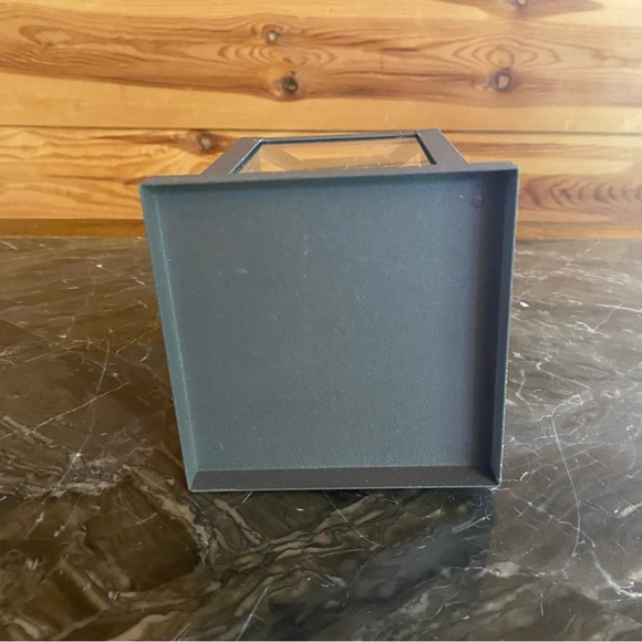 Beautiful Candle Holder - Picture 3 of 9